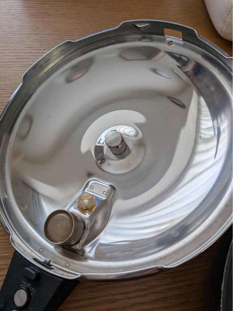 b*e様 アサヒ軽金属工業の圧力鍋・ゼロ活力なべ 4L