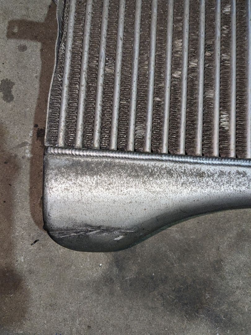 希少！トラスト　インタークーラー　60パイ