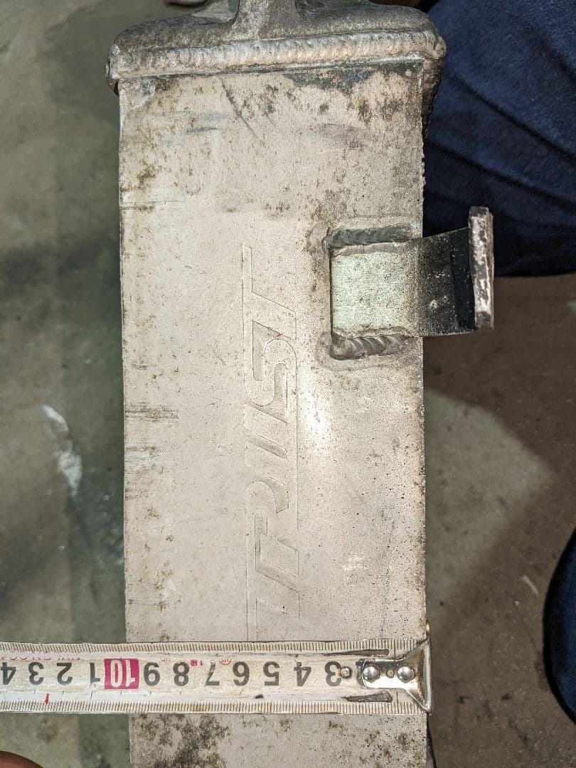 希少！トラスト　インタークーラー　60パイ