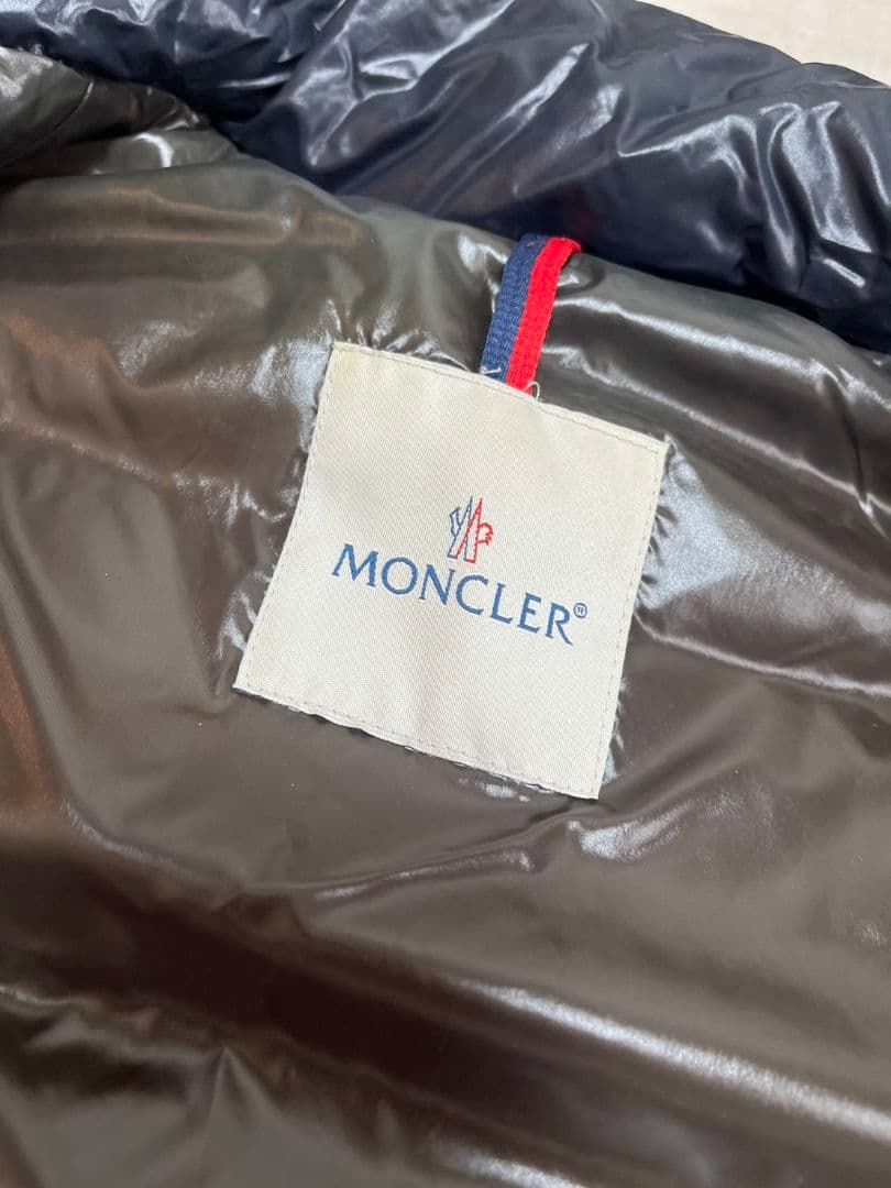 モンクレール　ダウン　ベスト　メンズ