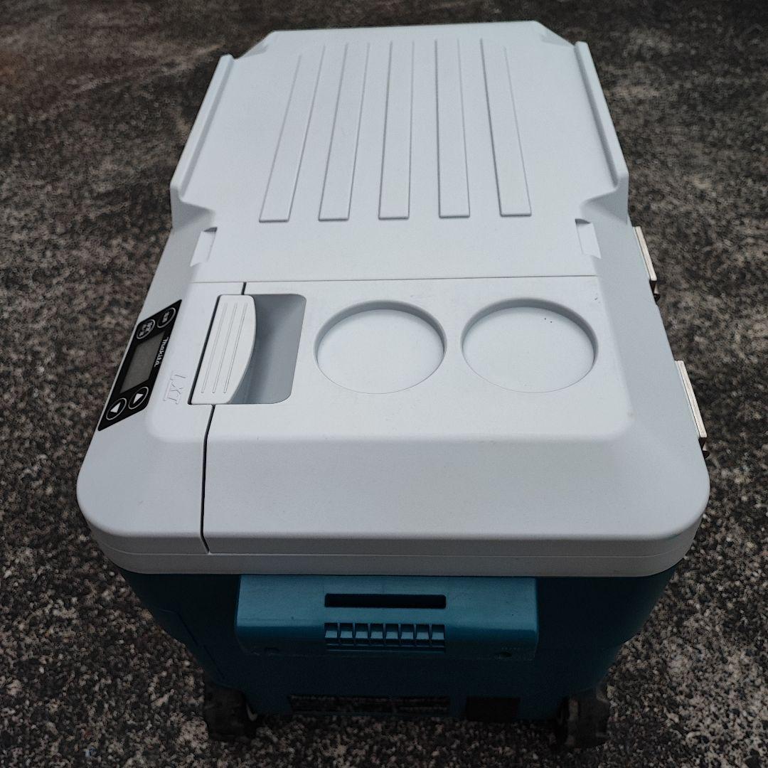 マキタ充電式保冷温庫 CW180D 20L