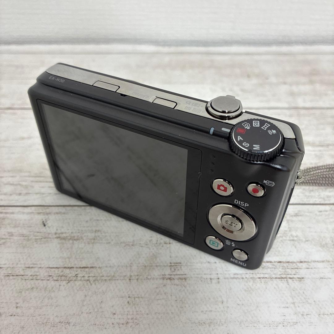 ピンクの猫 CASIO EXILIM EX-H30