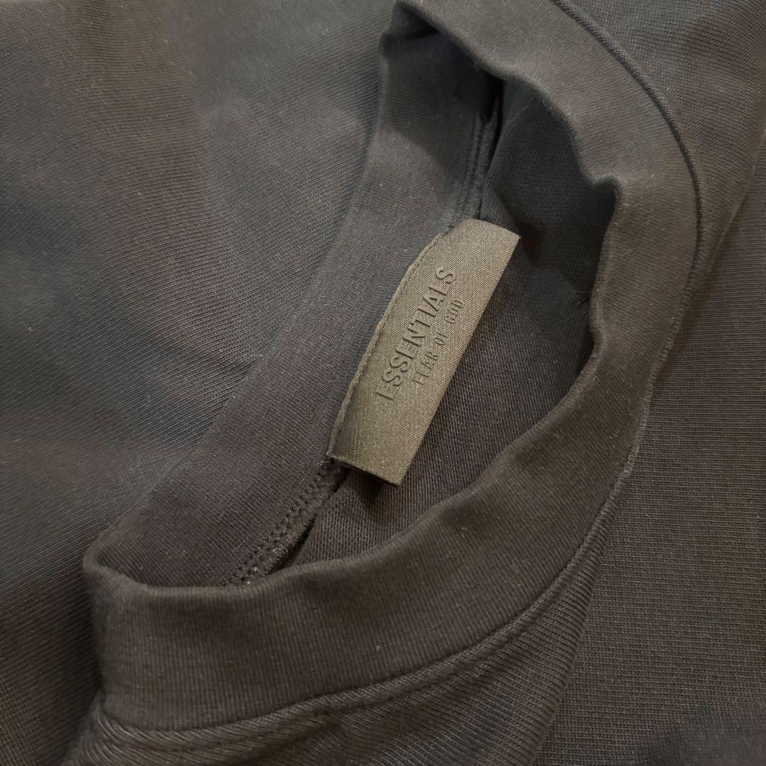 Fear of God Essentials ブラックスウェット