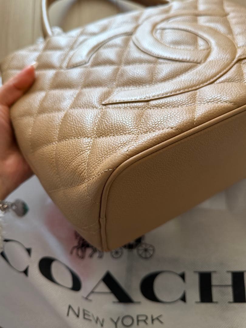 CHANEL ベージュ 復刻トートキャビアスキン トート/ハンドバッグ