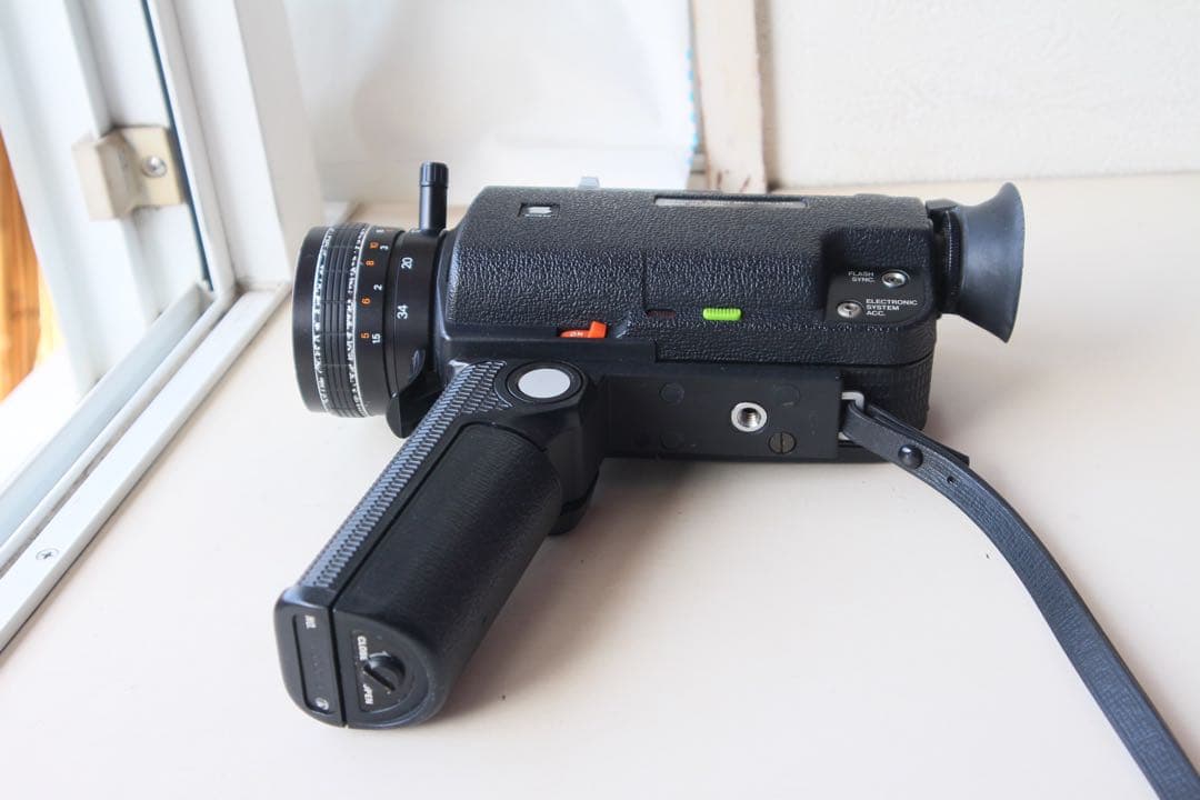 8mmフィルムカメラ　Sankyo ES-44XL 動作品　実写確認済み