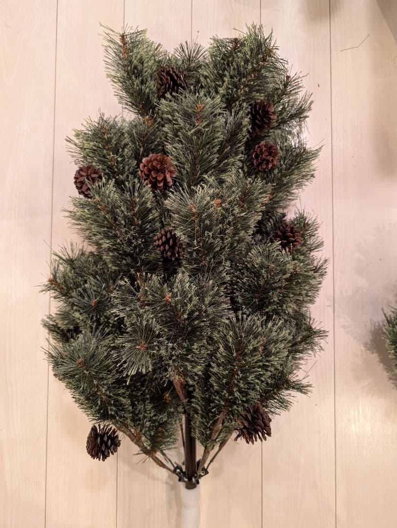 【新品】クリスマスツリー 180cm　電飾オーナメント付き　定価24800円