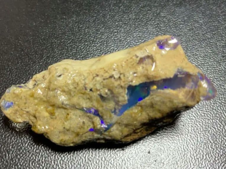 【60CT】エチオピア　オパール　原石　青　クリア　透明　ウェロ産