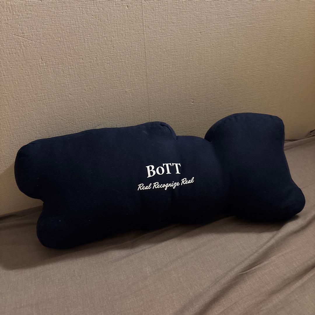 【最終値下げ】bott ロゴ　クッション　LOGO CUSHION