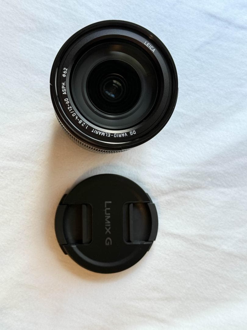 LUMIX 12-60mm F2.8-4.0 標準ズームレンズ