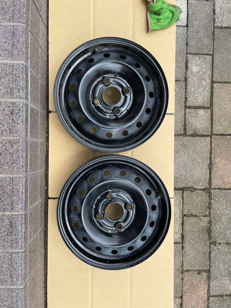 スチールホイール