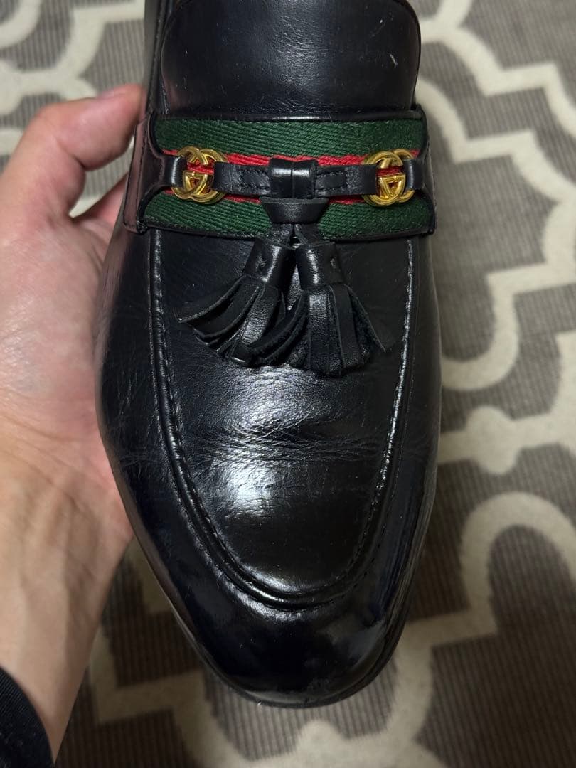 GUCCI ブラックレザー タッセルローファー 7