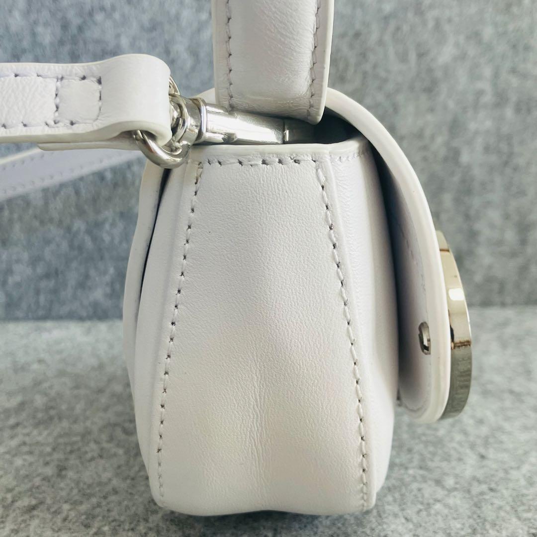 DIESEL 1DR ショルダーバッグ XS ホワイト 2way