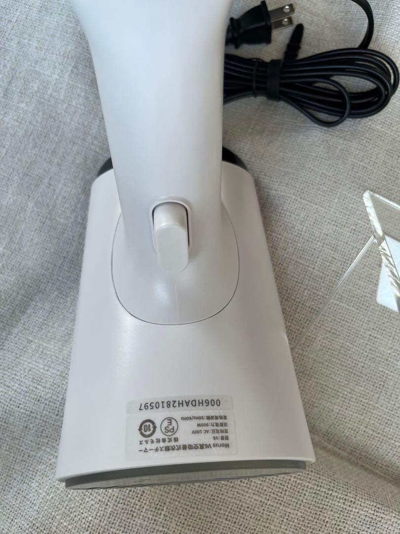 MorusV6真空吸着式衣類スチーマー　スチームアイロン花粉低減脱臭除菌ホワイト