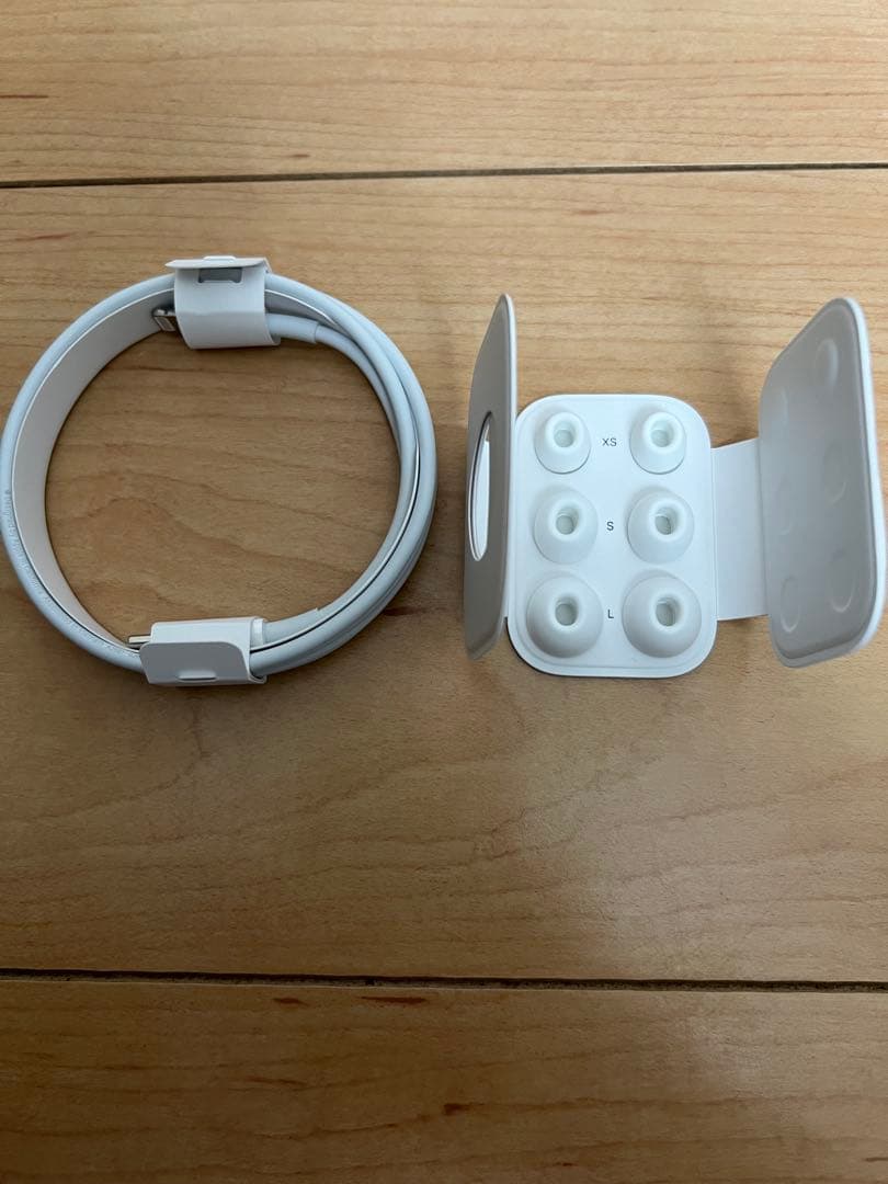 【ジャンク品】AirPods Pro 2