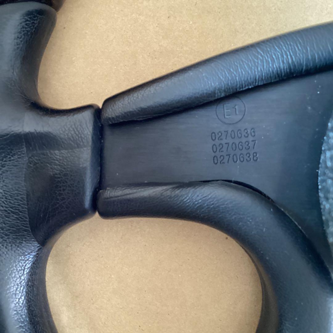 momo スポーツステアリング MAL36 イタリア製