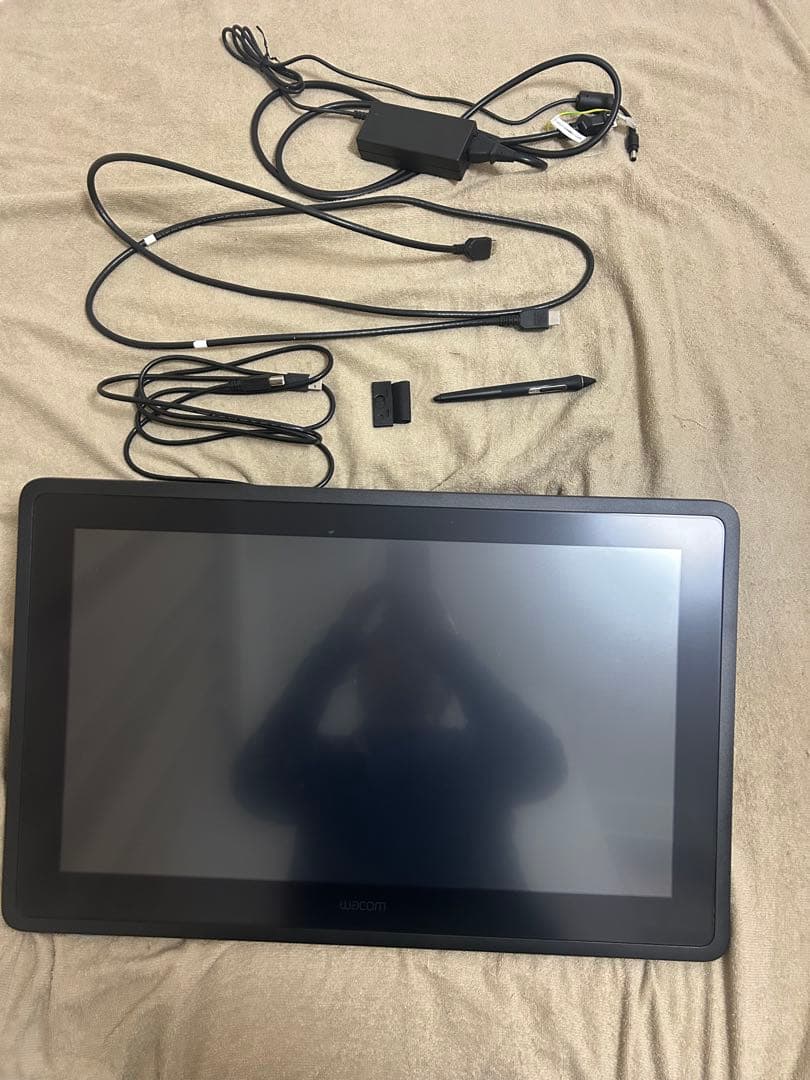 Wacom Cintiq 22 ペンタブレット 本体