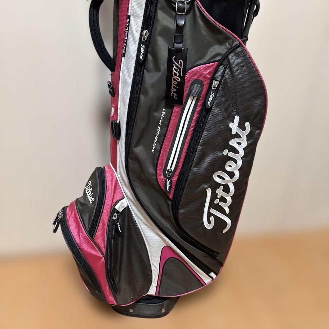 【美品】TITLEIST キャディバッグ　9.5型　軽量