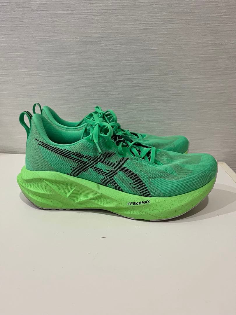 ASICS シューズ ノヴァブラスト 5 ほぼ未使用1回＋ZAMSTインソール付