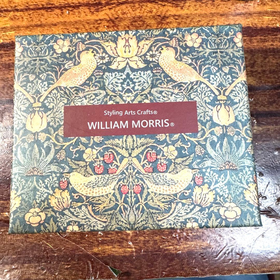 碌山 ウィリアム・モリスいちご泥棒ペンダントブローチ（ガーネット）