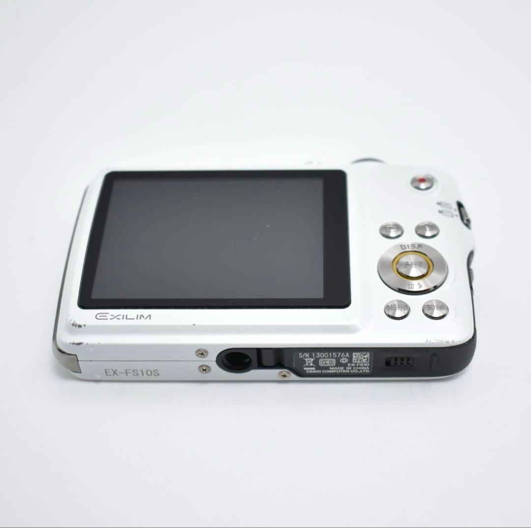 コンデジCASIOEXILIM EX-FS10ホワイト EX-FS10WE