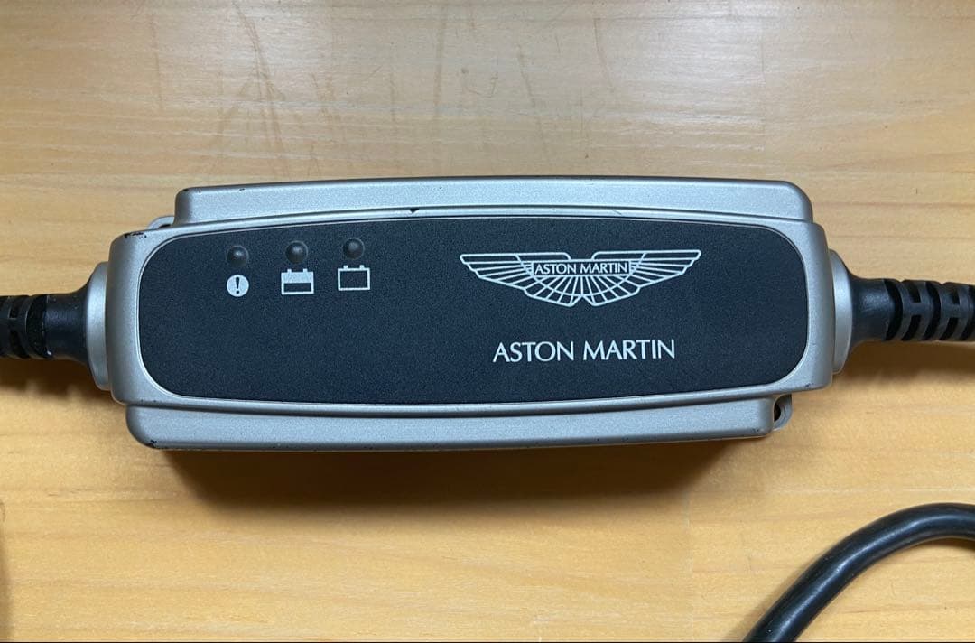 ASTON MARTIN バッテリーコンディショナー4G43-10C650-DB