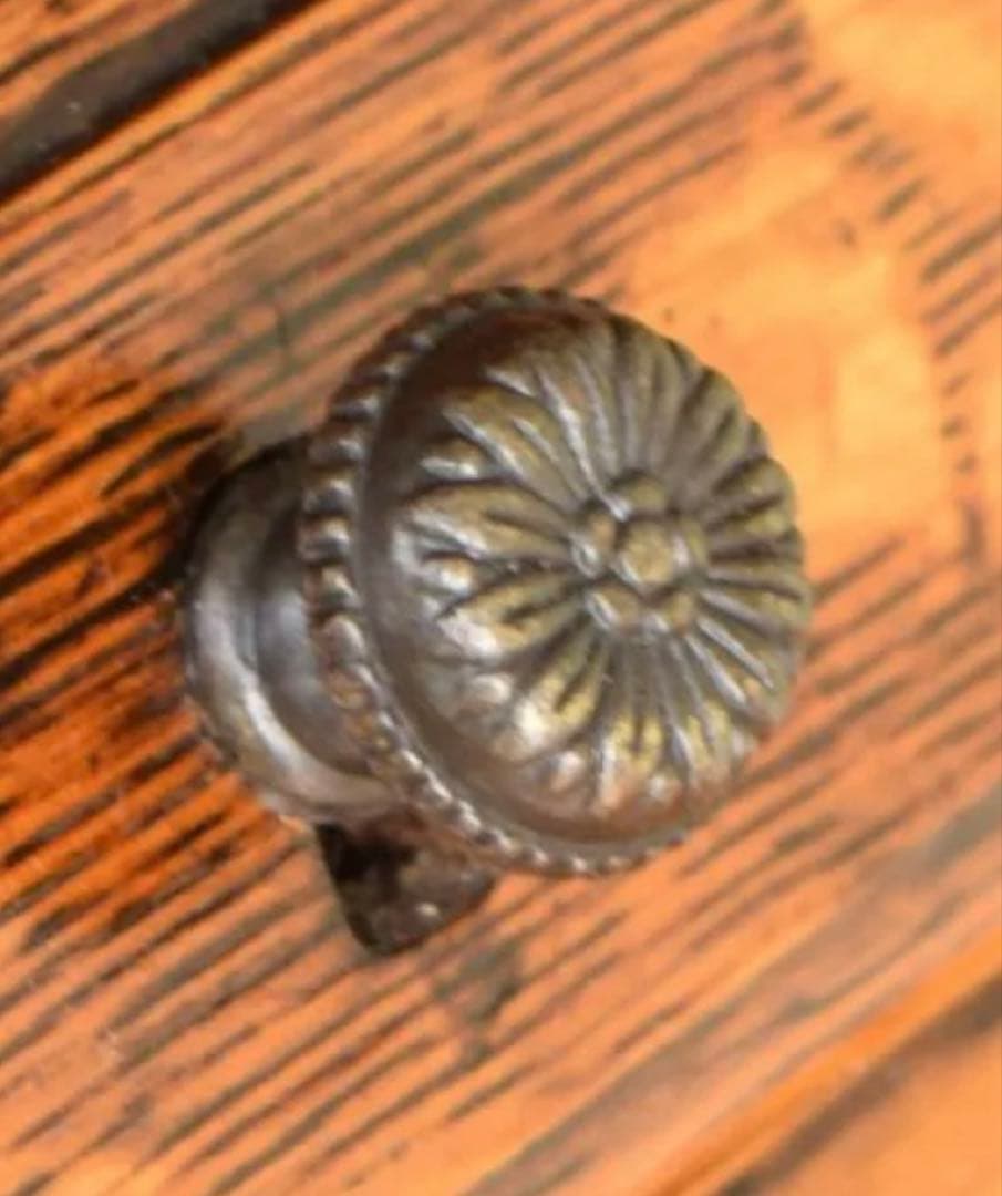 イギリスから届いたアンティークの本棚付きデスク、ビューロー