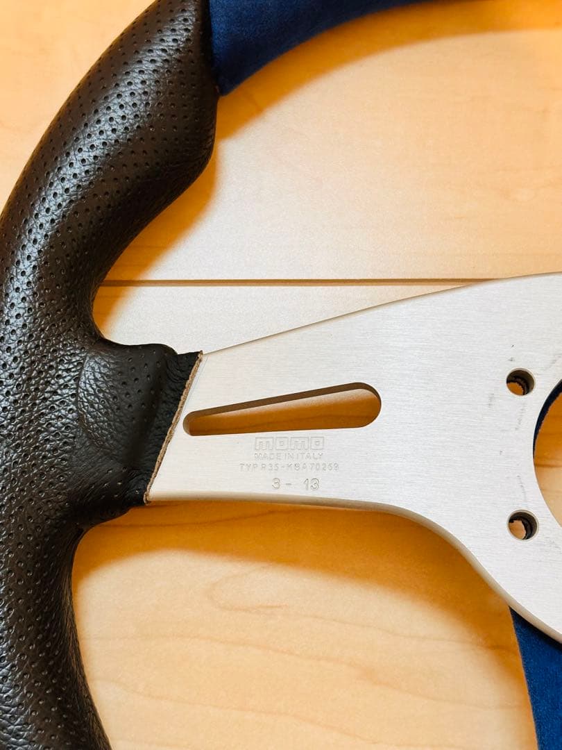 【最終値下】MOMO momo ステアリング ハンドル トレック