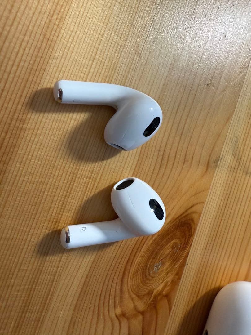 AirPods 第三世代Lightning Charging Case付き
