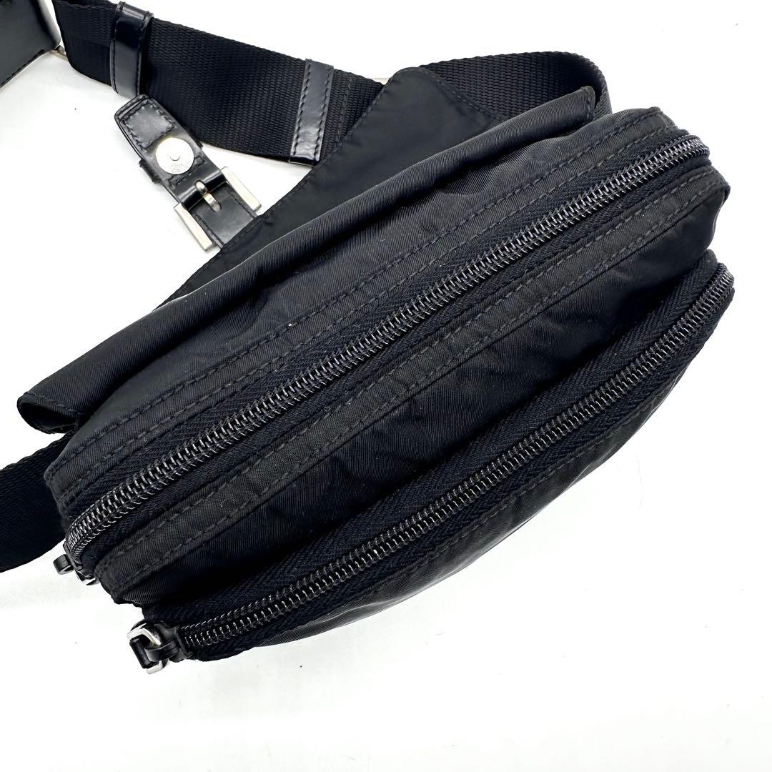 ✨美品✨プラダ ウエストバッグ 三角ロゴプレート ベルト ナイロン ブラック