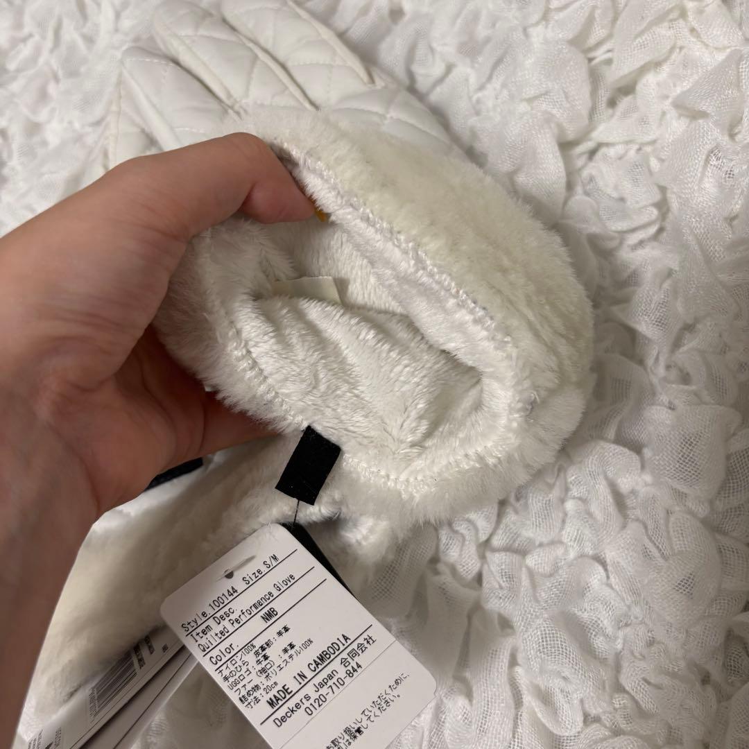 UGG ホワイト キルティング手袋