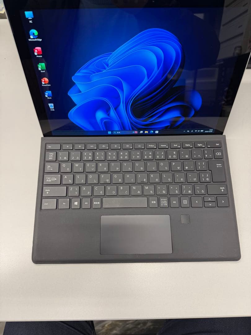 「整備済み品」Microsoft Surface Pro 5 office付