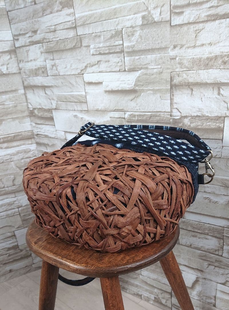 山葡萄ラウンド型ショルダー//斜め掛けbag