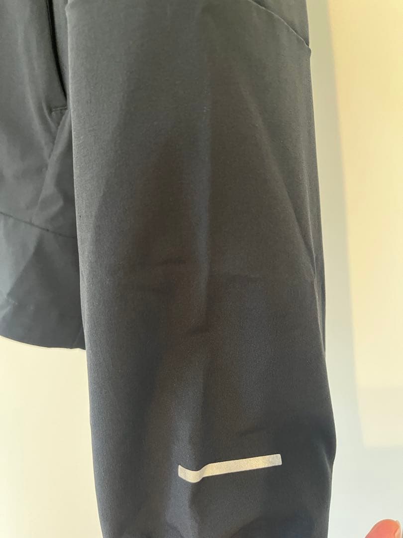 Nike✴︎ アンリミテッドウィンドブレーカー　Mサイズ