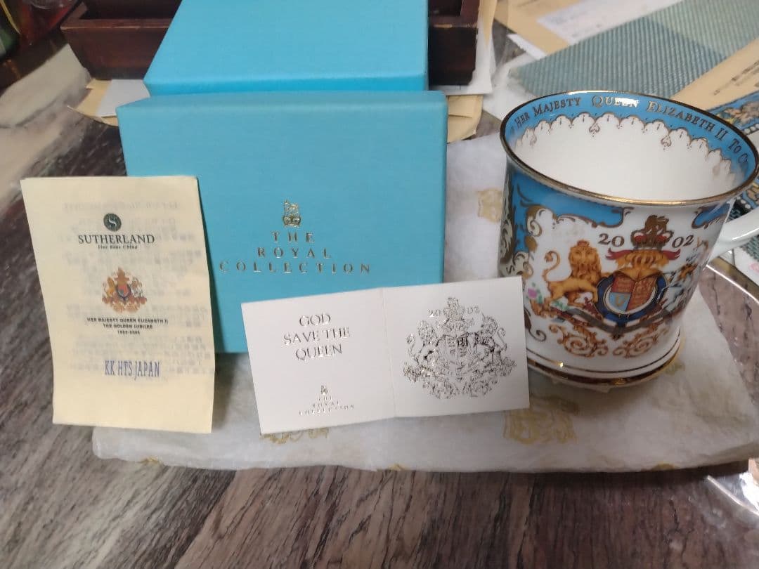 女王陛下エリザベス2世在位50周年カップ ロイヤルコレクション