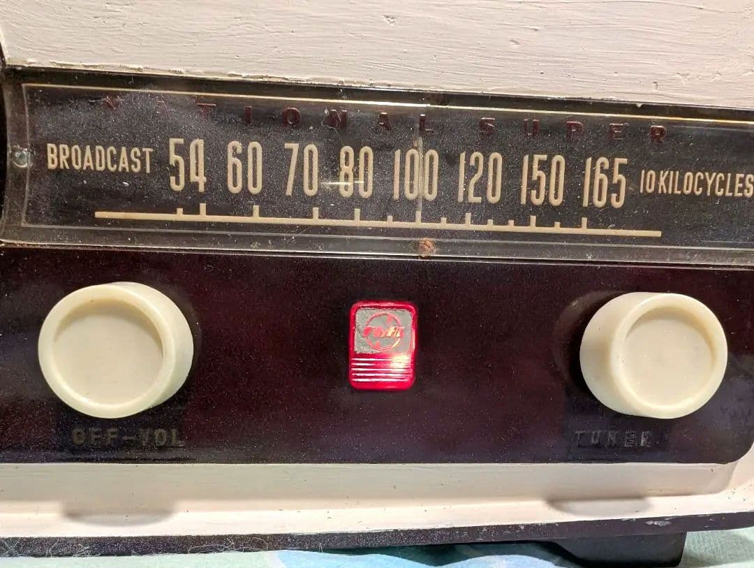 Bluetooth付　素朴な昭和レトロ真空管ラジオ　哀愁　DL-340