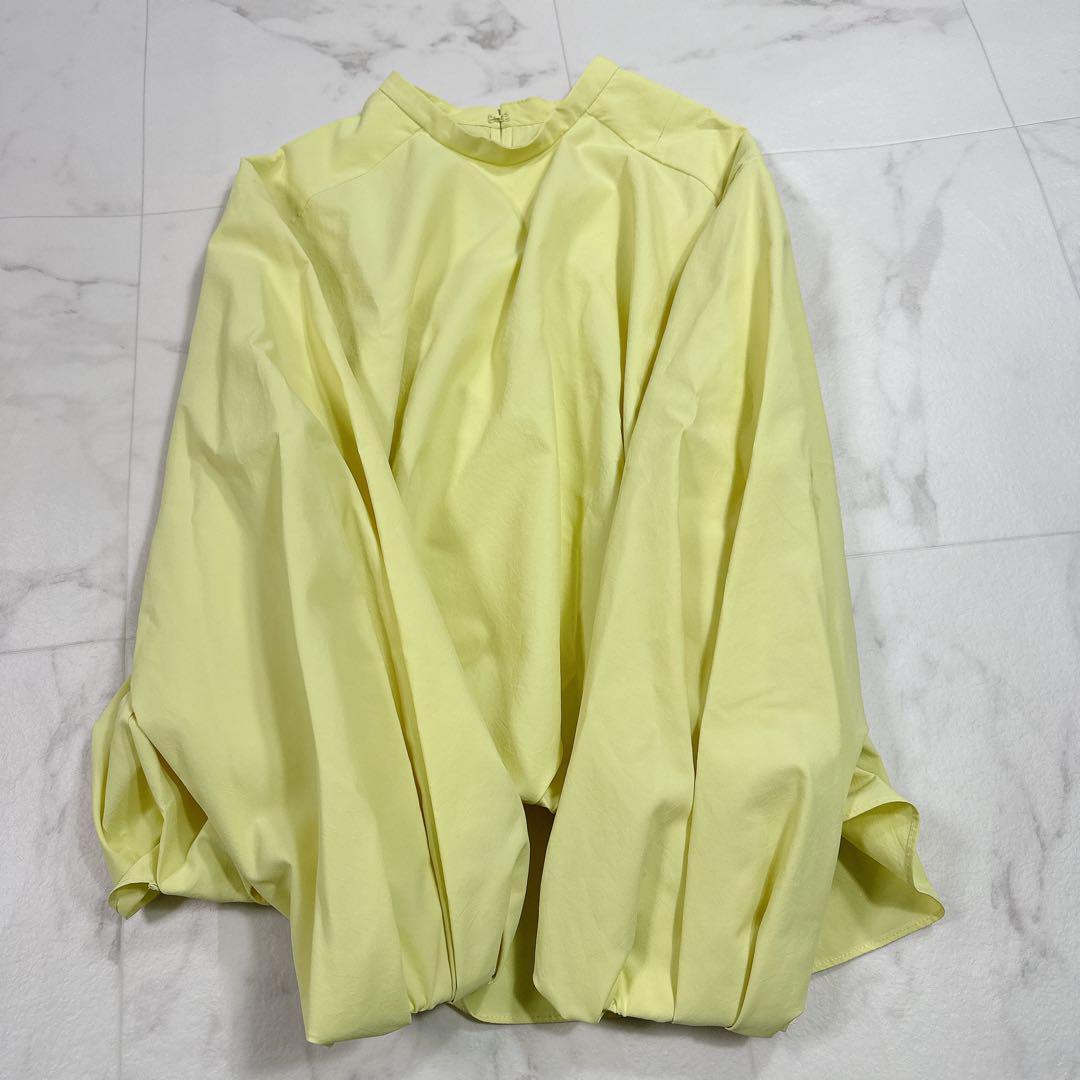 美品ᰔᩚBallsey ポリエステルタイプライター ボリュームブラウス