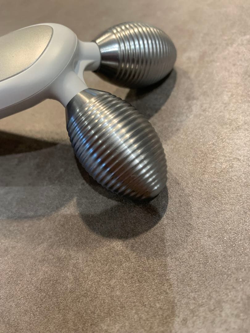 公式　medicube AGE-R EMSダーマショットME-AGE-R-01