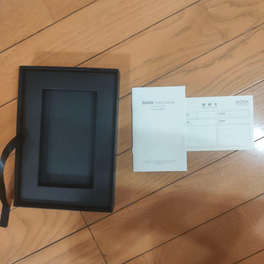 Onyx BOOX Nova3 Color 7.8インチ カバー付き