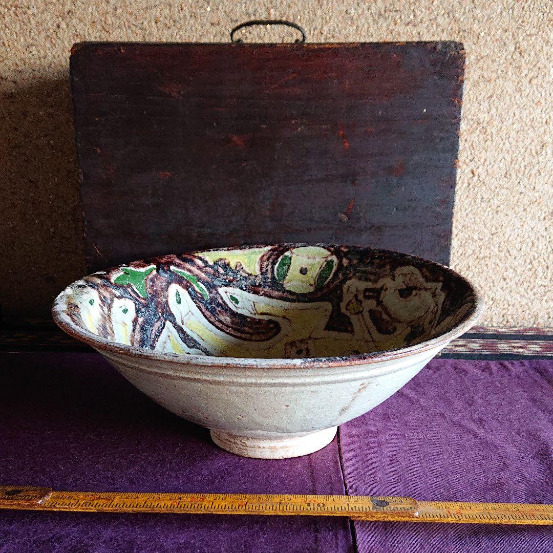 ペルシャ 白地多彩騎馬人物図鉢 9～13世紀頃