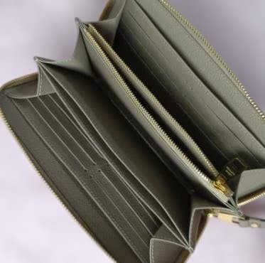 美品 M69794バイカラー 長財布 トゥルトレール クレーム