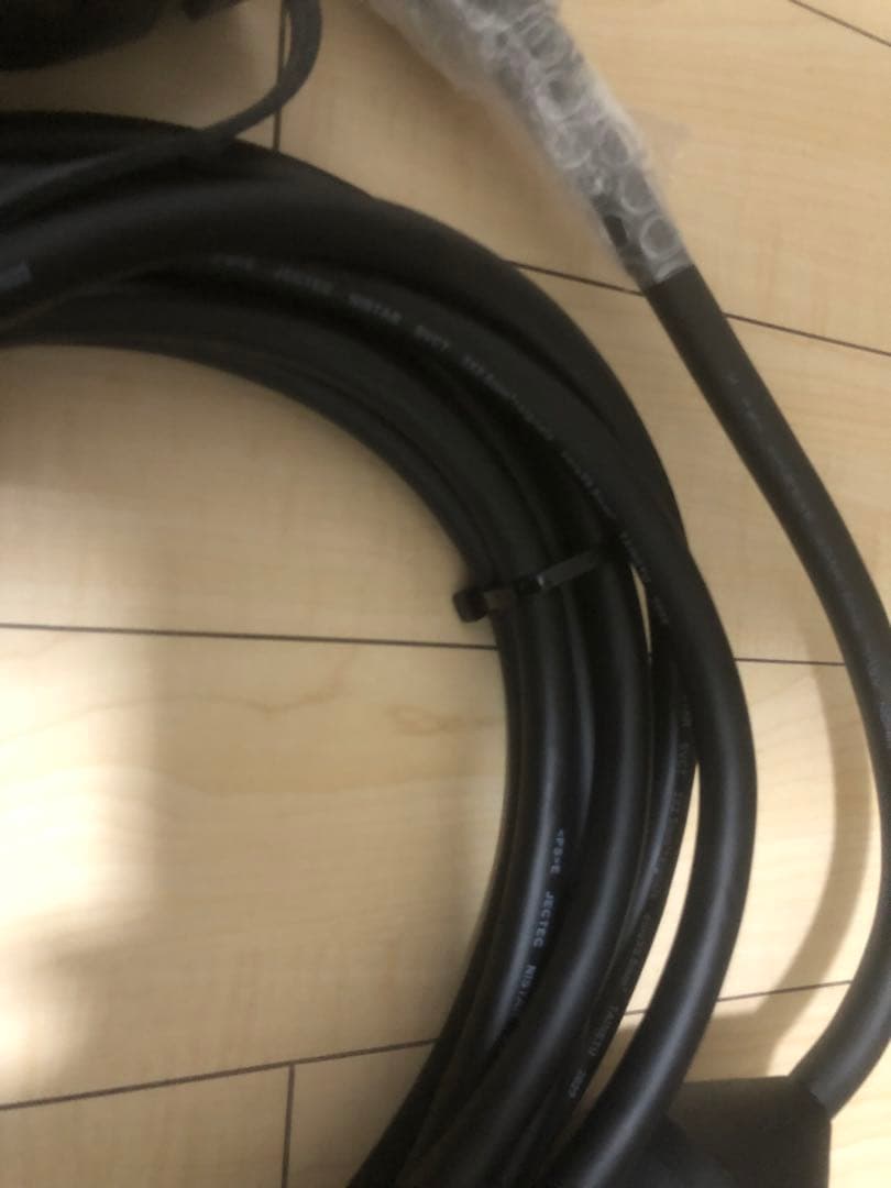 新品未使用　ボルボ純正200V充電ケーブル