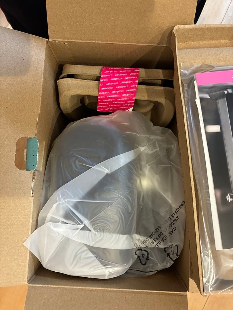 sodastream ART 炭酸水メーカーおまけ付き