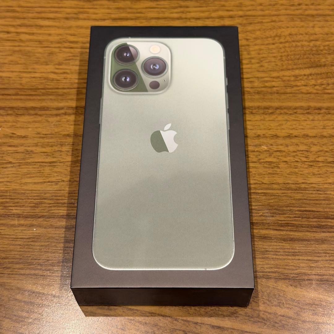 【超美品】iPhone13pro 512GB アルパイングリーン SIMフリー
