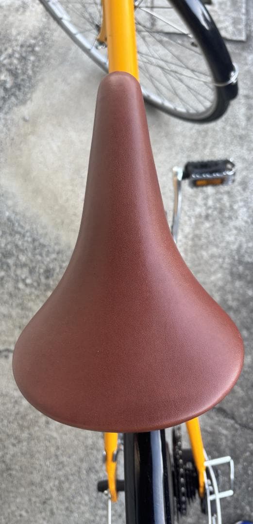 やす　アサヒ クロスバイク WEEKEND BIKES イエロー 7段変速