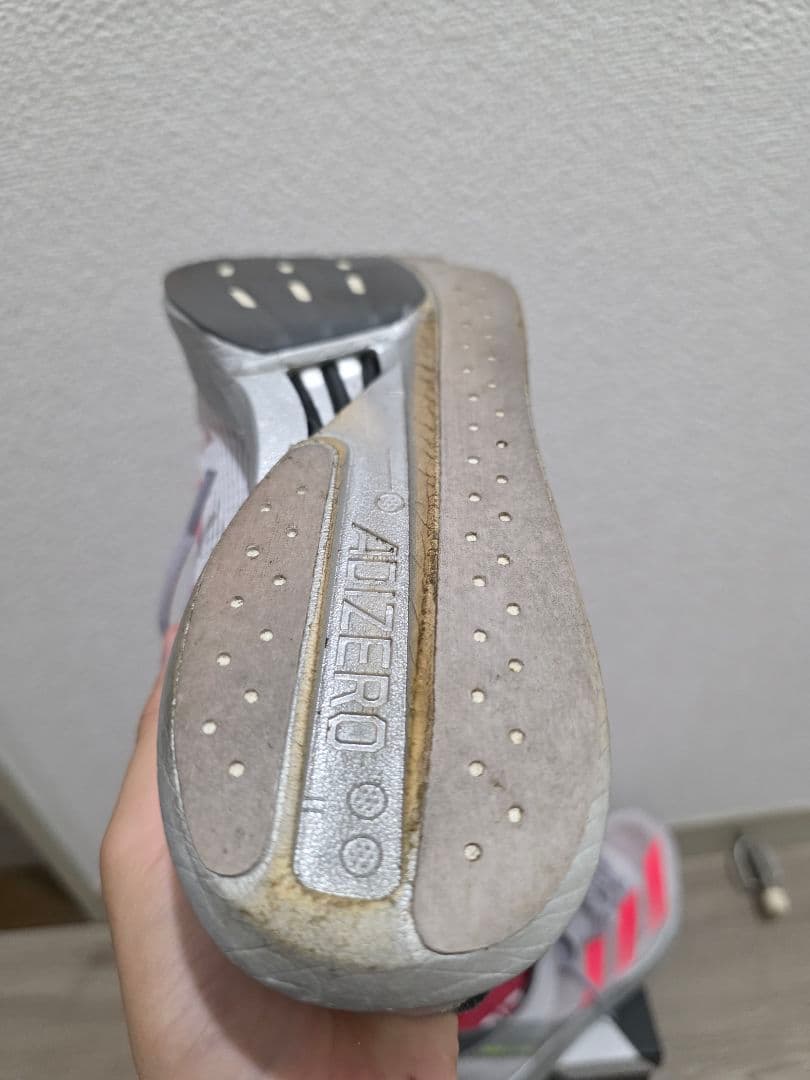 アディゼロ タクミセン10 27cm