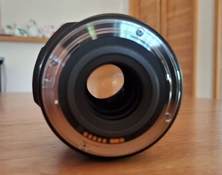 キャノン EF-S 17-85mm F4-5.6 IS USM