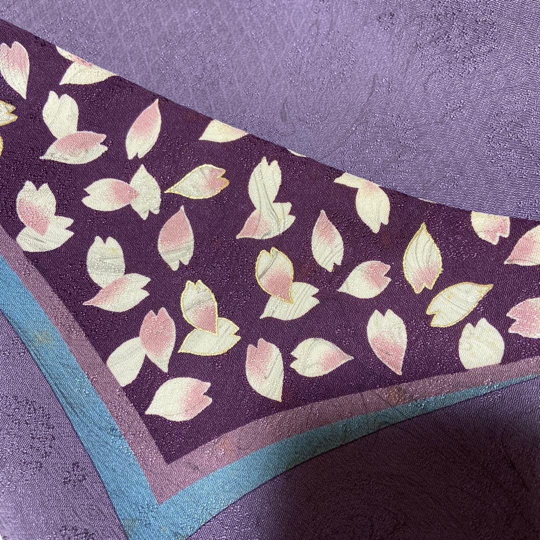 訪問着　地紋に墨流し染　桜花びら　月に金彩