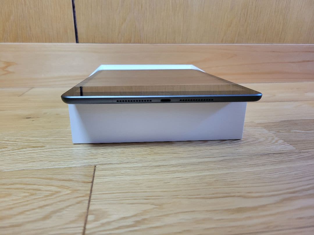 maaaさん専用です。美品 iPad 第8世代 32GB スペースグレイ