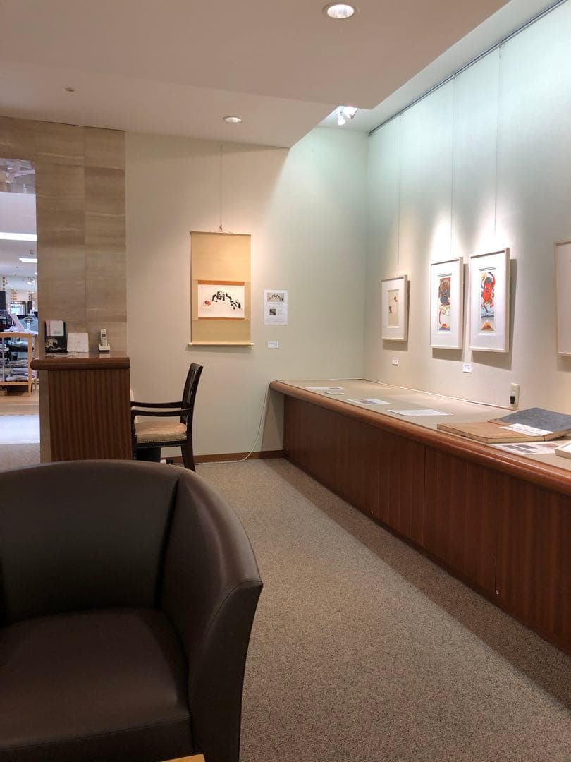 専用です。 瀧下和之　掛軸　「桃太郎図　鬼ヶ島で一筆」