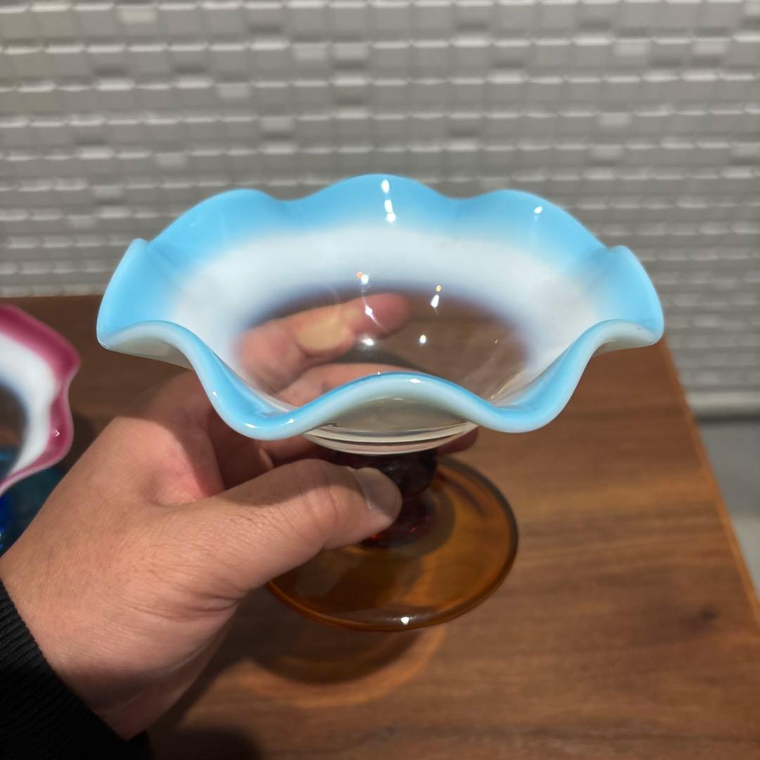 氷コップ 三色 手吹き ガラス 乳白色 レトロ 色付き脚 セット